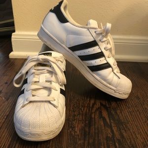 Adidas Superstar Sneakers
